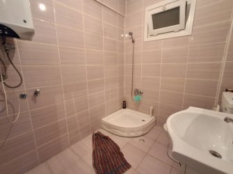 Bahçelievler Camlıkahve Meydan'da 2,Kat Kiralık 2+1 Köşe Balkonlu
