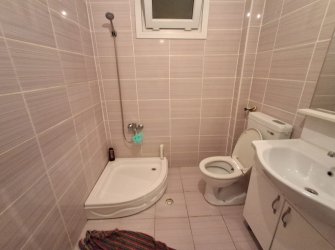 Bahçelievler Camlıkahve Meydan'da 2,Kat Kiralık 2+1 Köşe Balkonlu