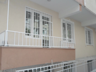 Güngören Akıncılar'da 2+1 Kredili Ön Cephe 80 m2 Balkonlu Yüksek Giriş