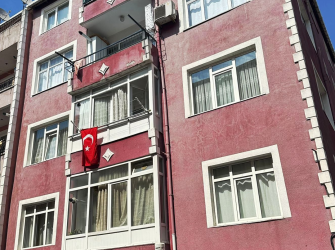 Bağcılar Parseller'de 4,Kat Arsa Tapulu 2+1 Balkonlu 70 m2 Daire 