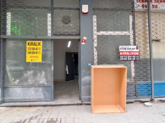 Bahçelievler Camlıkhave'de 50 m2 Düz Giriş Wc'li Kiralık Dükkan