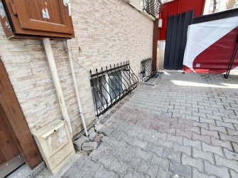 Güngören'de Tramvaya Yakın 2+1 Kredili 70 m2 Bahçe Katı 